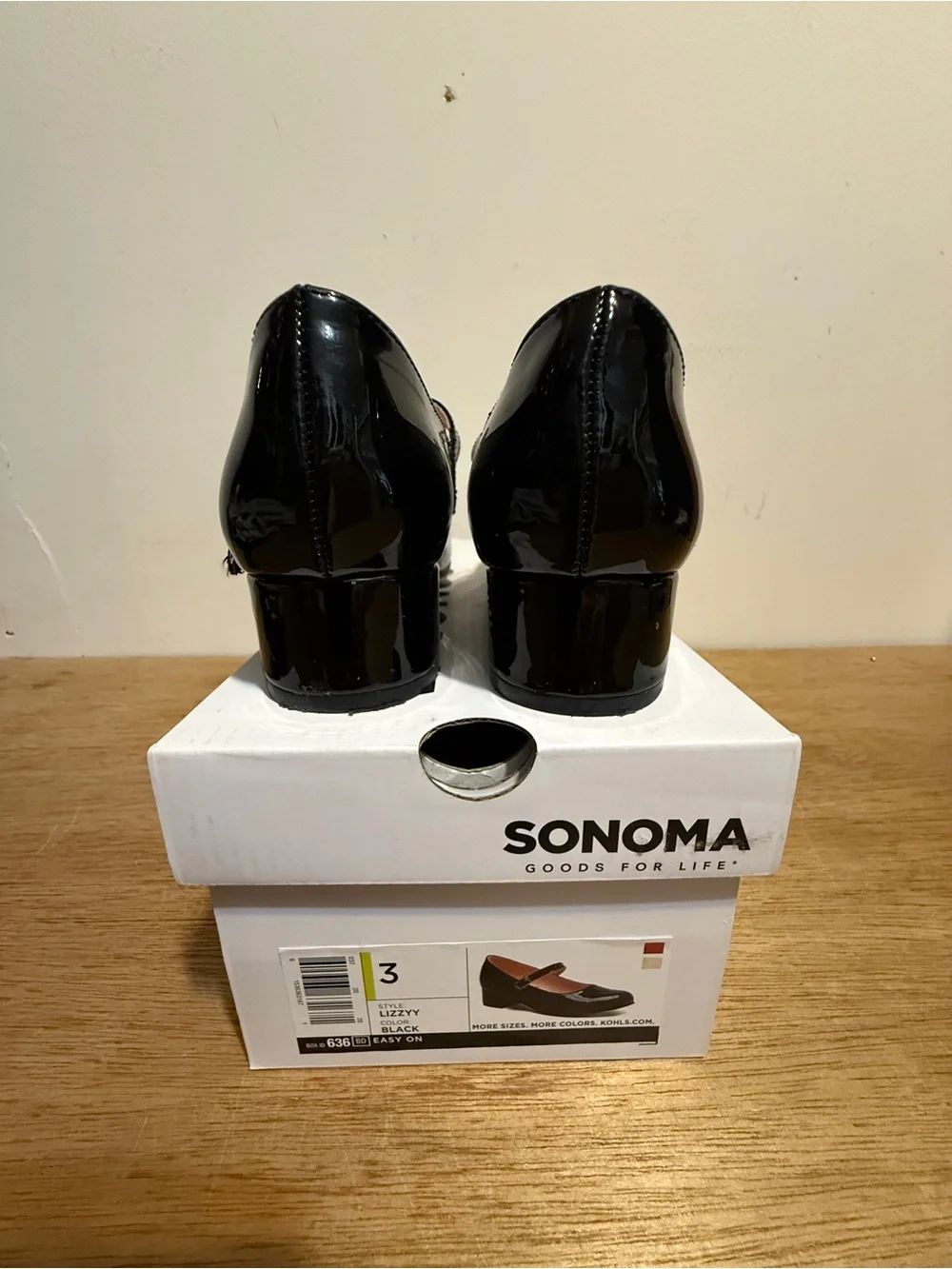 Kids Sonoma Lizzy Patent Leather Mary Jane with Heel Dress Shoes, Holiday